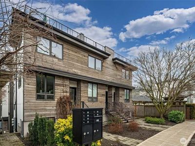 3310 W Government Way #A, Seattle, WA, 98199