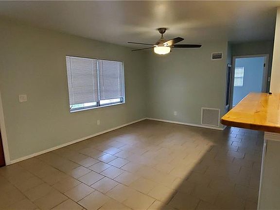 5th image of 1171 35th Ave