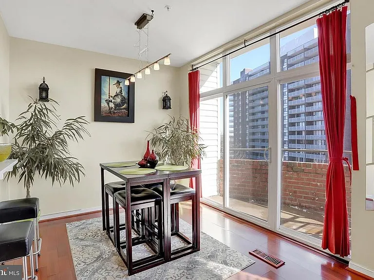 301 S Reynolds St #412 — Photo 9