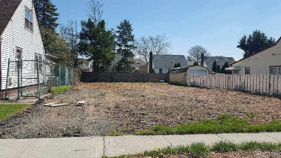 1st image of 19 Canterbury Ave
