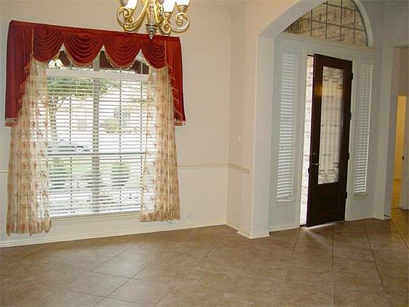 2nd image of 3640 Aquamarine Dr