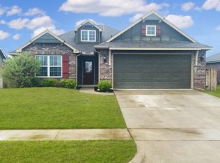 3911 W 105th St, Jenks, OK 74037