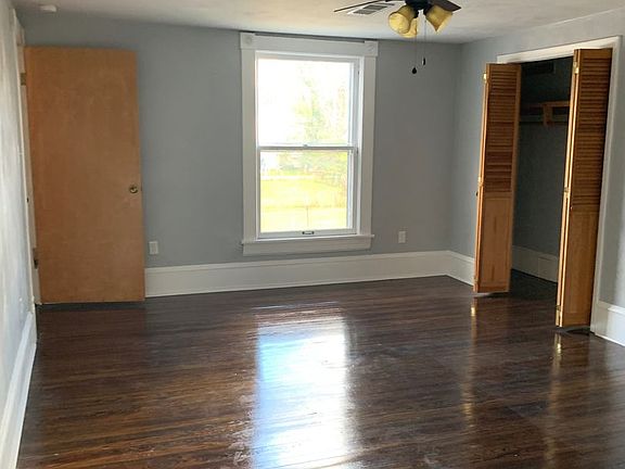 5th image of 1430 Chapman Ave SW Unit 2