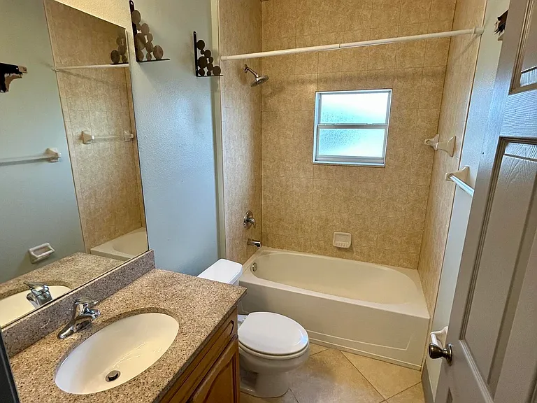 910 Twisting Branch Ct — Photo 14