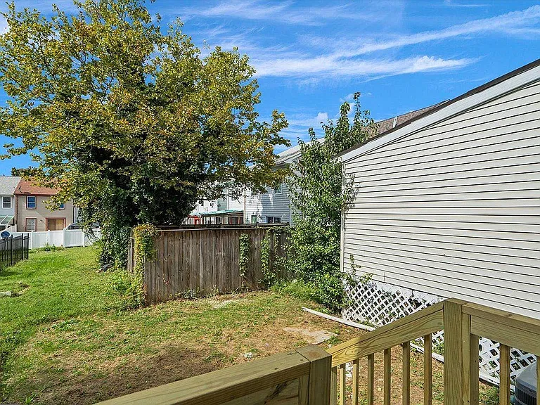 1212 Valley St — Photo 28