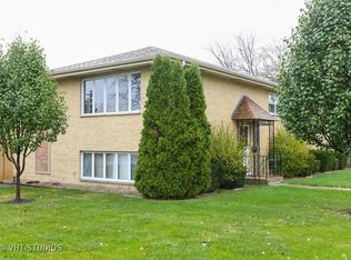 185 S La Londe Ave, Addison, IL 60101