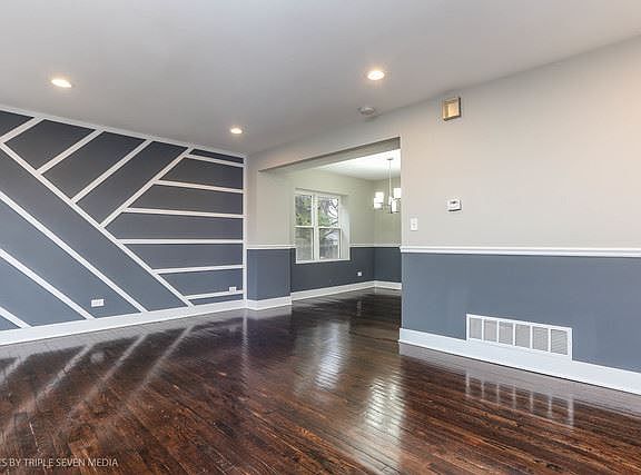5th image of 7618 S Hoyne Ave