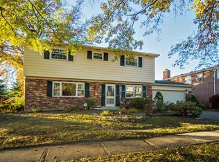 2665 Wayward Winds Dr, Cincinnati, OH