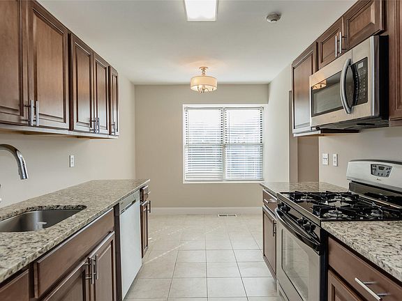 3rd image of 251 Windward Dr #251