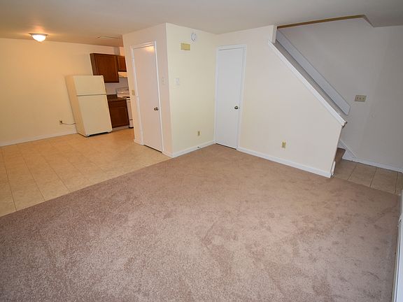 3rd image of 36 Chatfield St #Ch-09