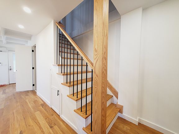 2nd image of 100 Chestnut St #1E