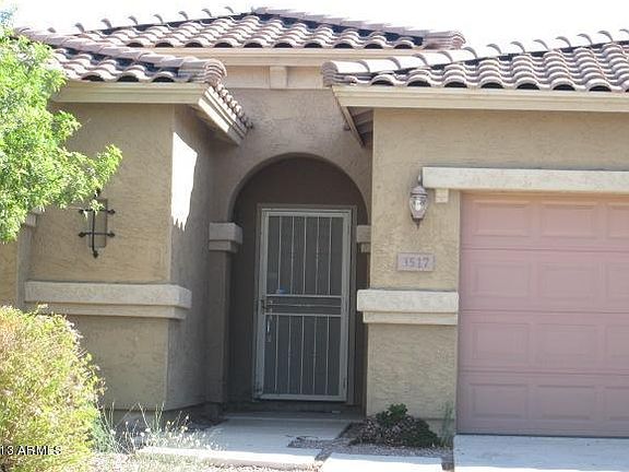 5th image of 3517 S 81st Dr