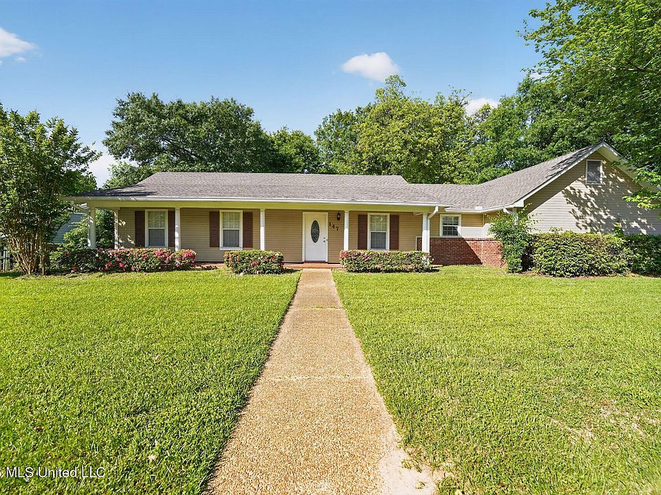 1st image of 147 Sunnycrest Dr