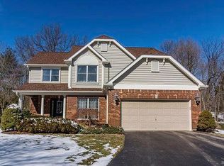 16168 Walden Pond Ln, Chesterfield, MO 63005