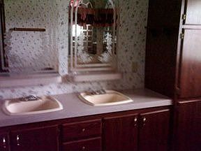 4th image of 161 Spruce Ln