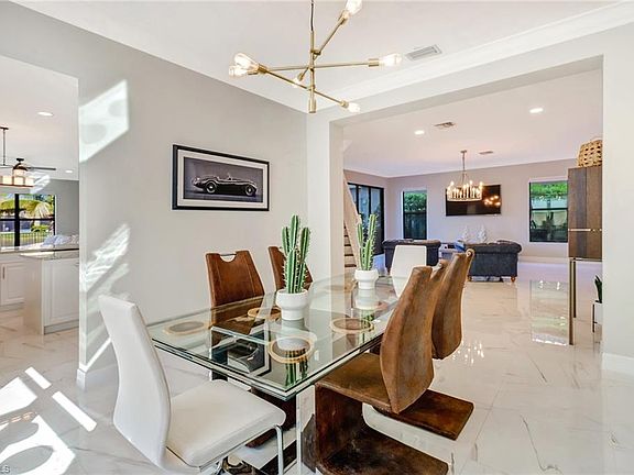 5th image of 13727 Callisto Ave