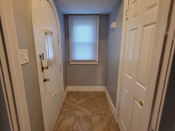 2nd image of 10511 S Morrow Cir #1