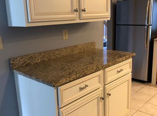 19 Spruce Ridge Dr, Fishkill, NY 12524