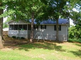 943 McKinley Dr, Roanoke, AL 36274