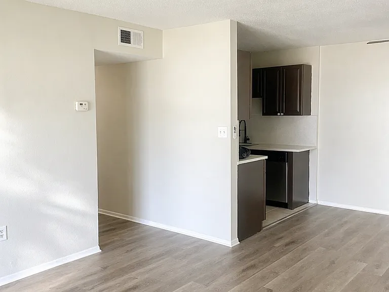 1695 Lee Rd #C206 — Photo 5