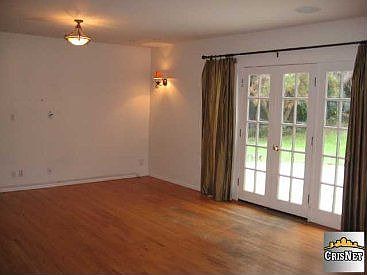 3rd image of 4349 Bakman Ave