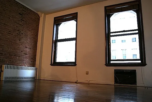 Rented by Town Residential | media 15