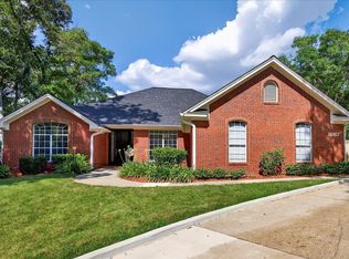 1867 Easton Forest Dr, Tallahassee, FL 32317