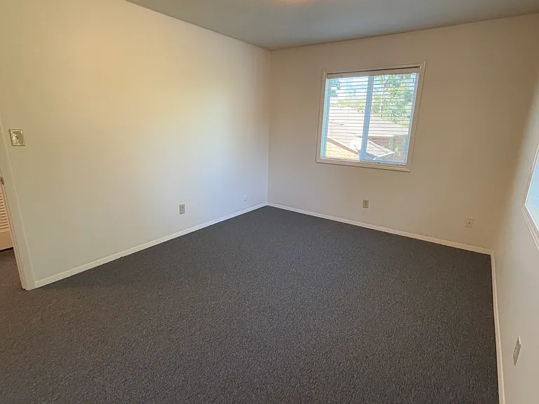 2727 S Sterling Ave #G — Photo 20