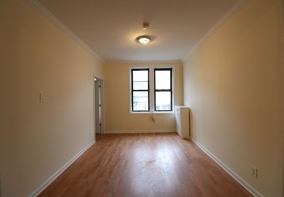 1st image of 8512 3rd Ave #1