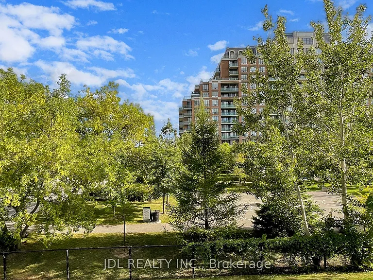 370 Red Maple Rd #112 — Photo 29