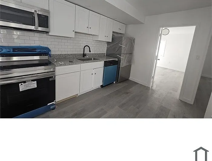 2 bed, 800 sqft, $2,300 — Photo 1
