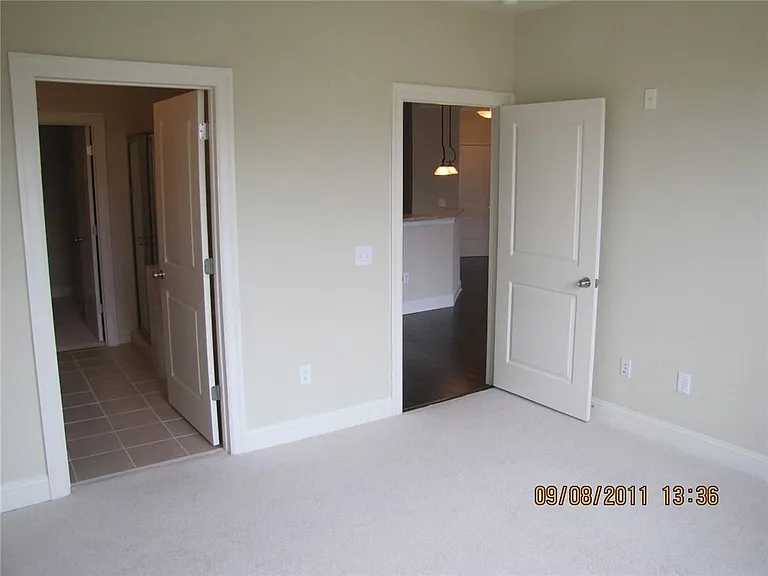 901 Abernathy Rd — Photo 19