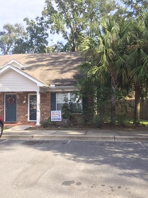 1st image of 29D Guinevere Ln