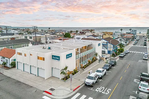 Sea Skiff Apartments Best Ocean View in Hermosa Beach Photo 1 Sea Skiff Apartments Best Ocean View in Hermosa Beach Photo 1