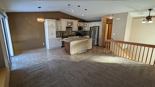 1514 Suntree Dr Photo 1