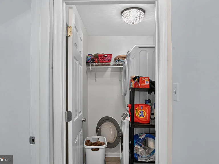 6929 Clearwind Ct #B — Photo 15