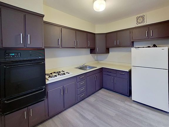 4th image of 2126 Glendale Ave #315