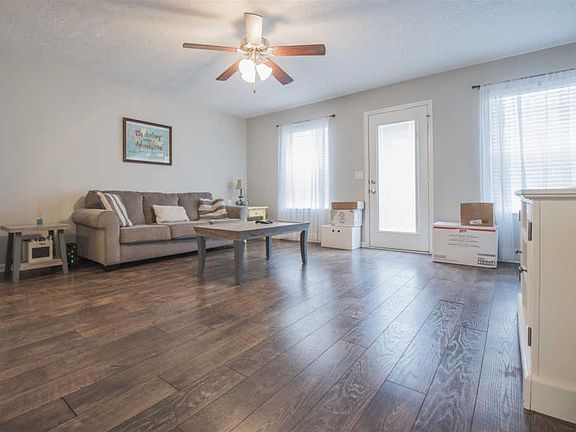 4th image of 2021 Debonair Ln