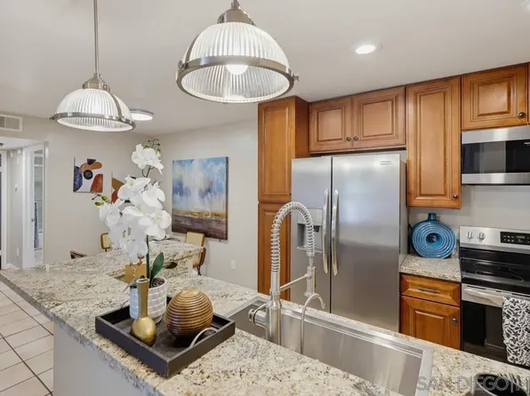 9169 Village Glen Dr Unit 155, San Diego, CA 92123