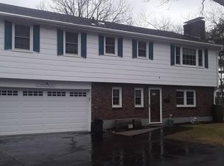 5 Stone Dr, Peabody, MA 01960