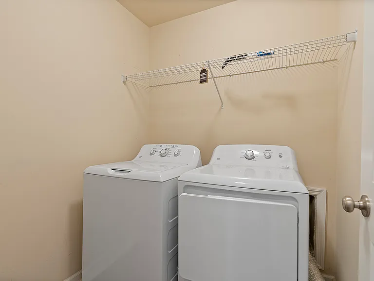 146 Tybee Dr — Photo 12
