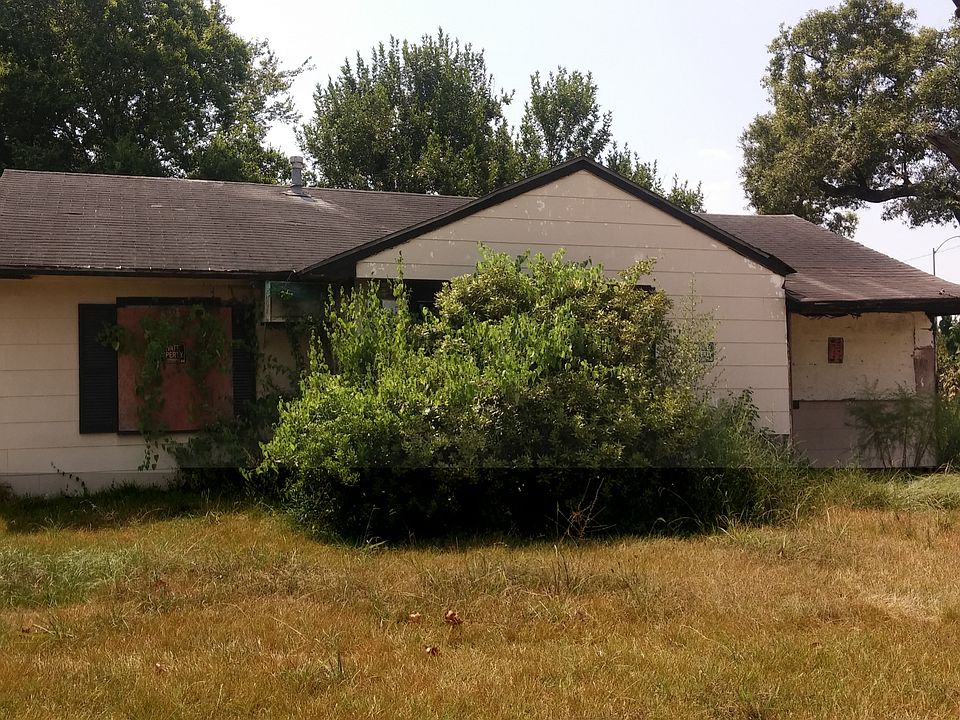 1st image of 6102 Sherwood Dr