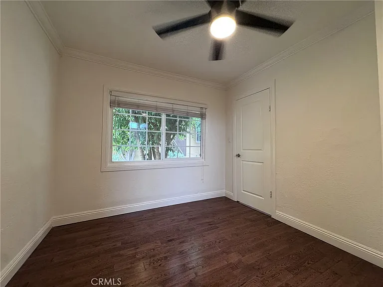 1325 Douglas St — Photo 13