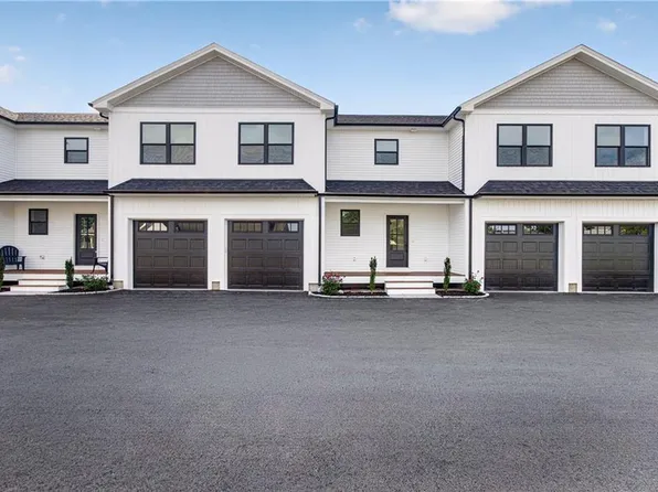 1455 Park Ave #4, Cranston, RI 02920