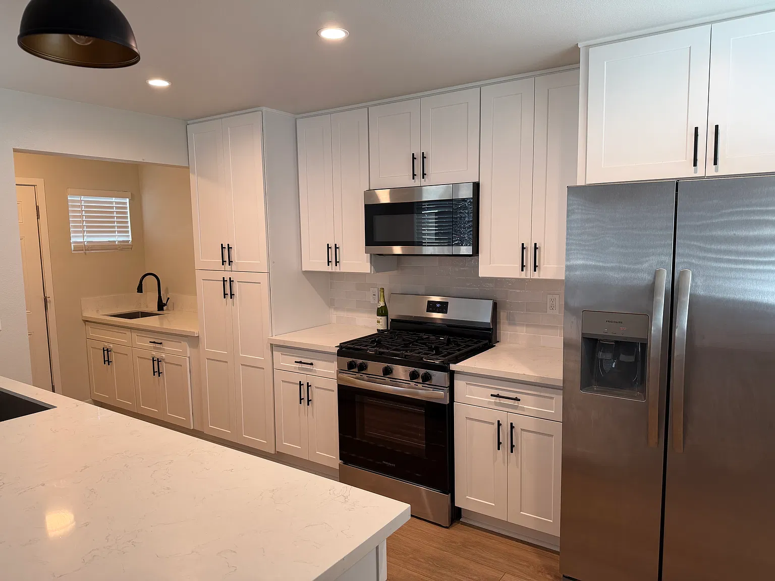 3 bed, 1200 sqft, $3,750 — Photo 4