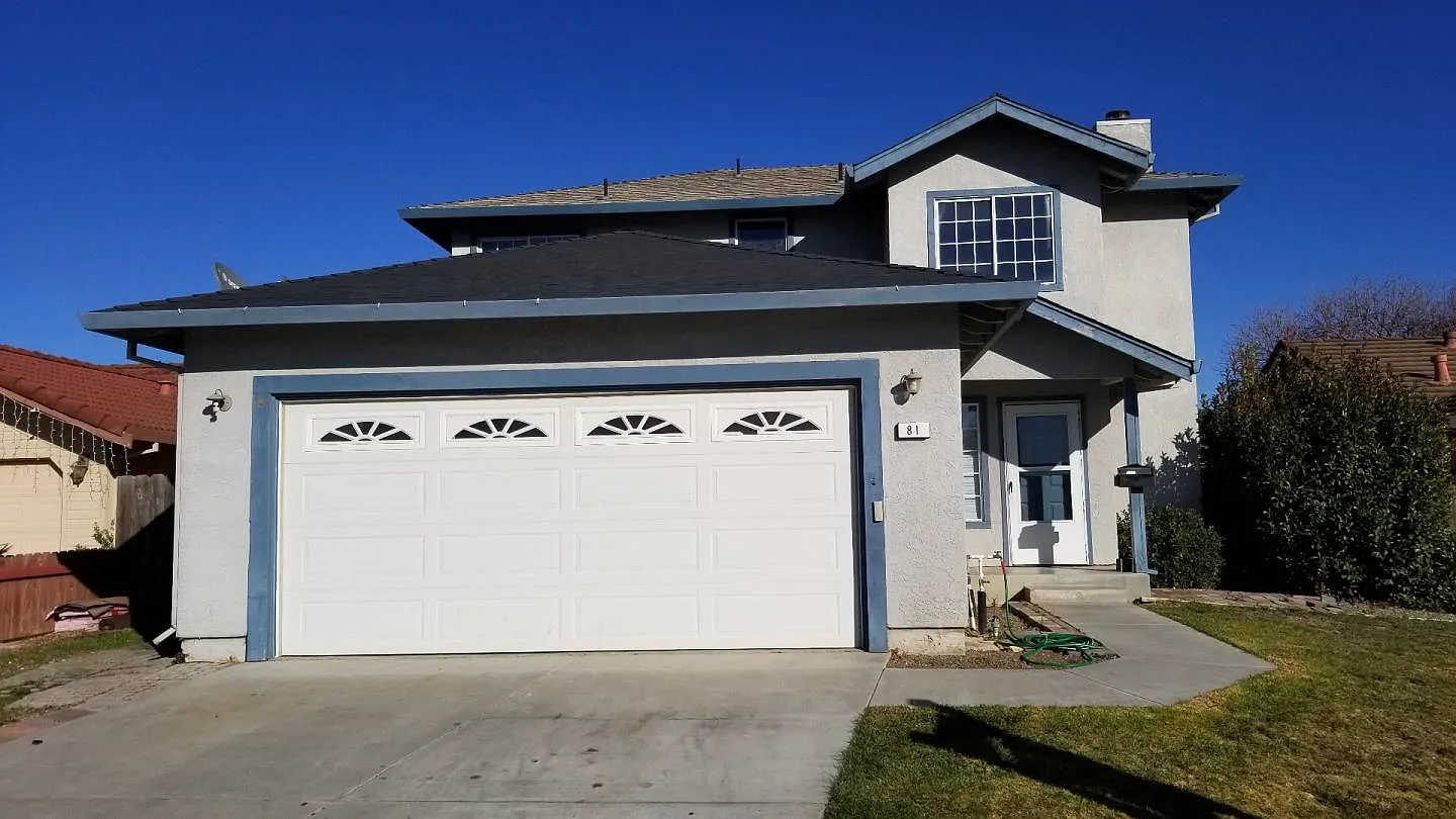 81 Karen Ct photo 1