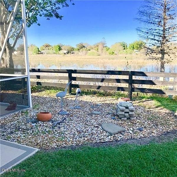 1st image of 525 Carrera Dr