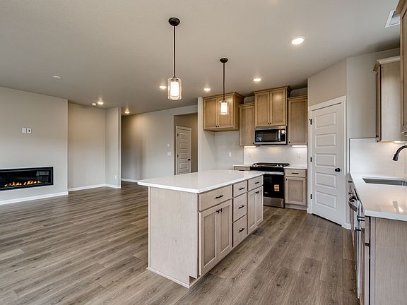 10707 NE 109th WAY by Aho Construction