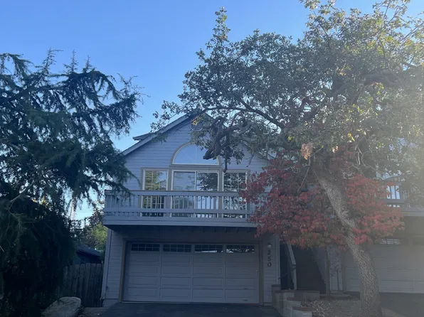 250 Sheridan St, Ashland, OR 97520