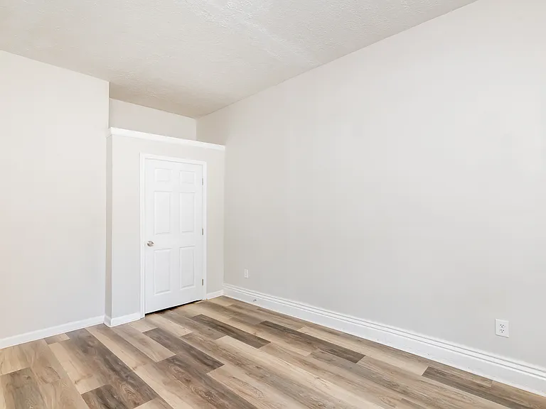 1724 Garland Ave — Photo 7